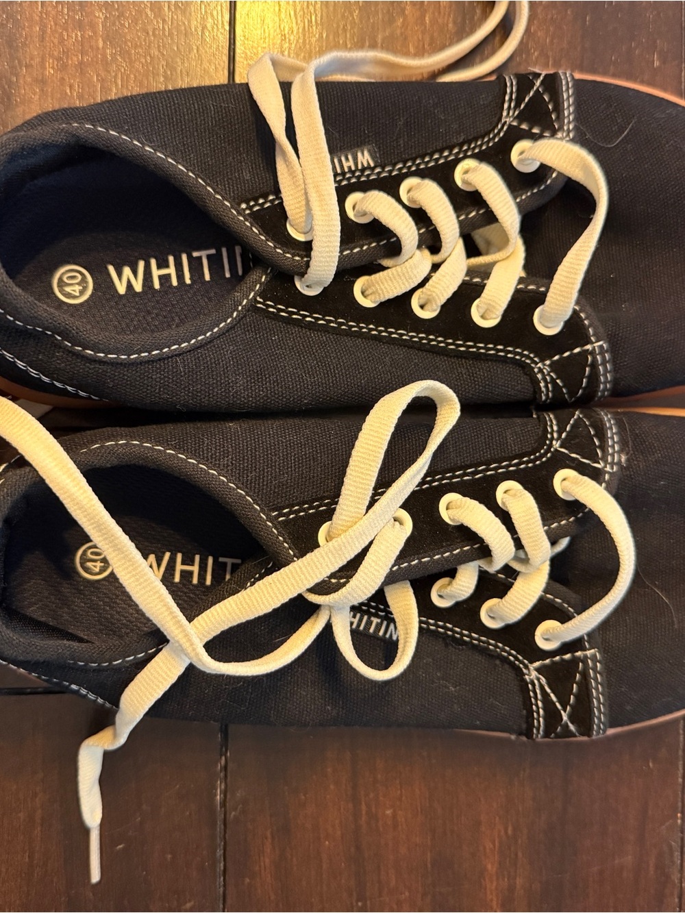 WHITIN Black Canvas Lace-Up Women's Sneakers with Cream Laces
